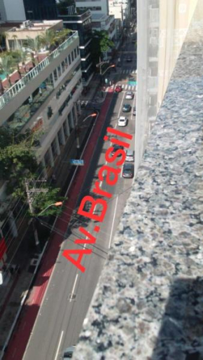 Apto Av. Brasil - Centro